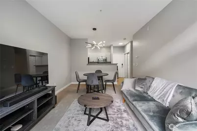 2415 2nd Avenue #448, Seattle, WA 98121 - Photo 3