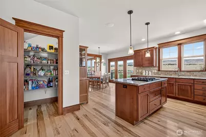 2610 Tuscany Lane, Malaga, WA 98828 - Photo 13