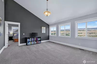 2610 Tuscany Lane, Malaga, WA 98828 - Photo 19