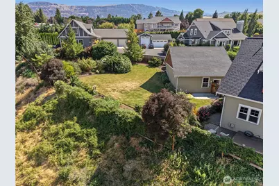2610 Tuscany Lane, Malaga, WA 98828 - Photo 37