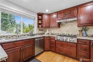 13103 SE 47th St, Bellevue, WA 98006 - Photo 9