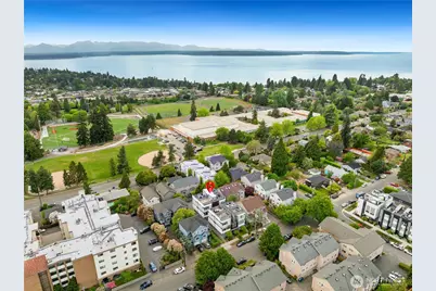 9043 C Mary Avenue NW, Seattle, WA 98117 - Photo 31