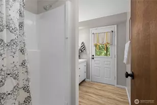 25803 SE 157th St, Issaquah, WA 98027 - Photo 25