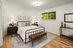 13730 SE 20th St, Bellevue, WA 98005 - Photo 15
