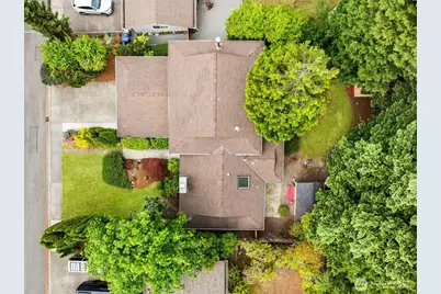 13730 SE 20th Street, Bellevue, WA 98005 - Photo 35