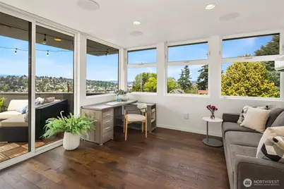 2560 12th Avenue W, Seattle, WA 98119 - Photo 5
