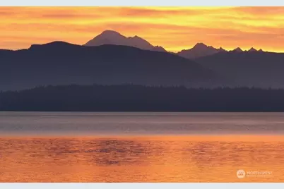 5837 Ambleside Loop, Anacortes, WA 98221 - Photo 11