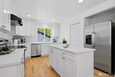 22364 NE 101st Place, Redmond, WA 98053 - Photo 11