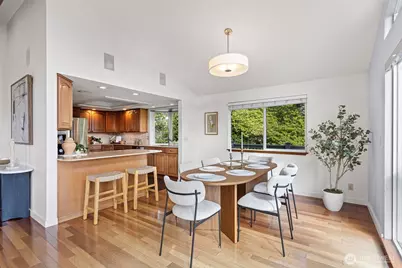 5712 141st Place SE, Bellevue, WA 98006 - Photo 9
