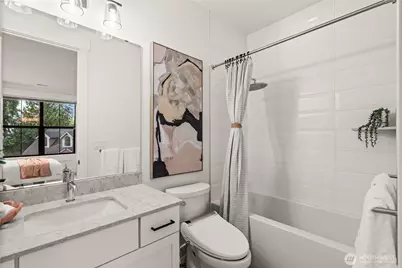 10668 SE 32nd Street, Bellevue, WA 98004 - Photo 27