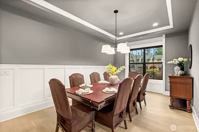 10668 SE 32nd Street, Bellevue, WA 98004 - Photo 9