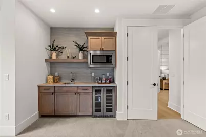 10668 SE 32nd Street, Bellevue, WA 98004 - Photo 33