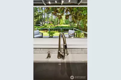 501 SE Sycamore Place, Issaquah, WA 98027 - Photo 11