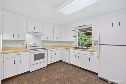 15305 19th Avenue Ct E, Tacoma, WA 98445 - Photo 29