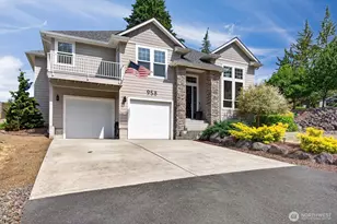 958 Cascade Dr, Longview, WA 98632 - Photo 1