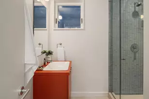 3908 NE 38th St, Seattle, WA 98105 - Photo 31