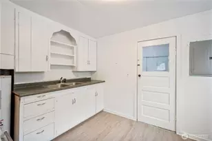 1158 10th Ave, Longview, WA 98632 - Photo 11