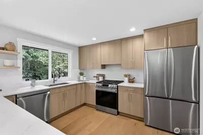 17409 NE 136th Street, Redmond, WA 98052 - Photo 15