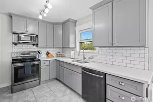 3735 N 29th St, Tacoma, WA 98407 - Photo 9