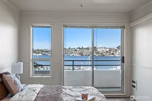 2400 8th Ave N, Seattle, WA 98109 - Photo 13