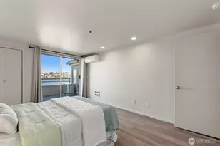2400 8th Ave N, Seattle, WA 98109 - Photo 25