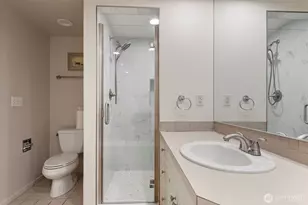 2400 8th Ave N, Seattle, WA 98109 - Photo 27