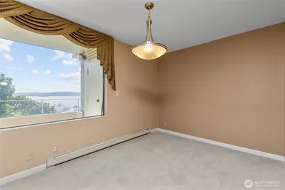 521 5th Avenue W #401, Seattle, WA 98119 - Photo 13