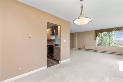 521 5th Avenue W #401, Seattle, WA 98119 - Photo 11