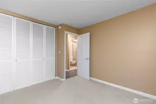 521 5th Ave W, Seattle, WA 98119 - Photo 27