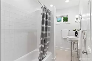 3715 Walnut Ave SW, Seattle, WA 98116 - Photo 11