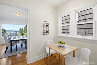 5006 Greenwood Avenue N, Seattle, WA 98103 - Photo 15