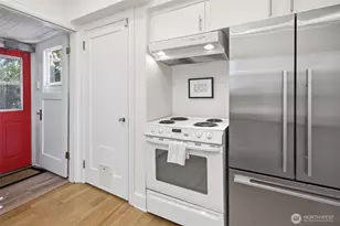 5006 Greenwood Ave N, Seattle, WA 98103 - Photo 19