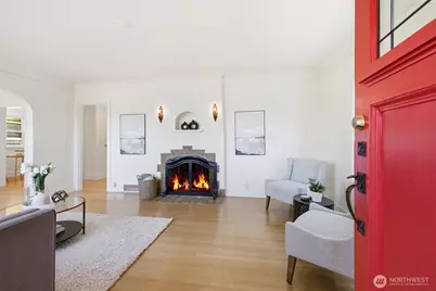 5006 Greenwood Avenue N, Seattle, WA 98103 - Photo 5
