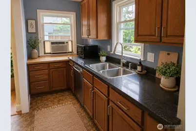 5426 Green Lake Way N, Seattle, WA 98103 - Photo 5