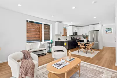 10704 Linden Avenue N, Seattle, WA 98133 - Photo 9