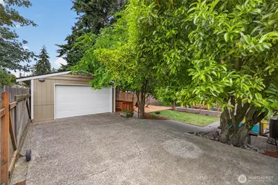10016 SW 42nd Ave., Seattle, WA 98146 - Photo 37