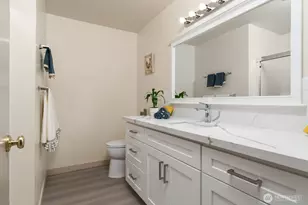 1001 W Casino Rd, Everett, WA 98204 - Photo 25