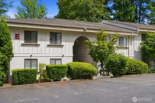 12726 NE 116th Ln, Kirkland, WA 98034 - Photo 1