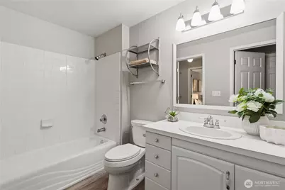 12726 NE 116th Ln #E9, Kirkland, WA 98034 - Photo 17