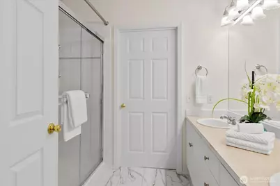 420 228th Street SW #B 102, Bothell, WA 98021 - Photo 23