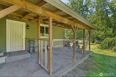 12305 523rd Street E, Eatonville, WA 98328 - Photo 29