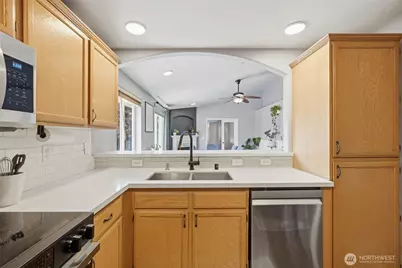 10708 59th Avenue NE, Marysville, WA 98270 - Photo 9