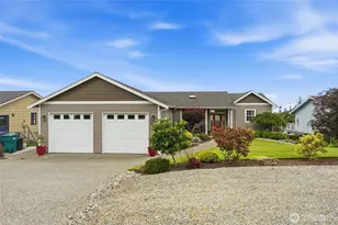 784 Gladstone Dr, Camano Island, WA 98282 - Photo 1