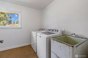 808 117th St S, Tacoma, WA 98444 - Photo 29