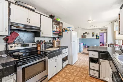 1307 S Sixth Avenue, Kelso, WA 98626 - Photo 17