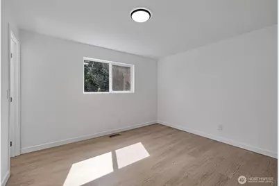 6325 S Eddy Court, Seattle, WA 98118 - Photo 11