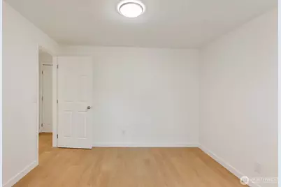 6325 S Eddy Court, Seattle, WA 98118 - Photo 23