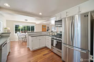 416 Riverview Ln, Snohomish, WA 98290 - Photo 9