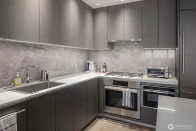 2510 6th Ave #3305, Seattle, WA 98121 - Photo 19
