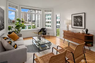 2414 1st Ave, Seattle, WA 98121 - Photo 3